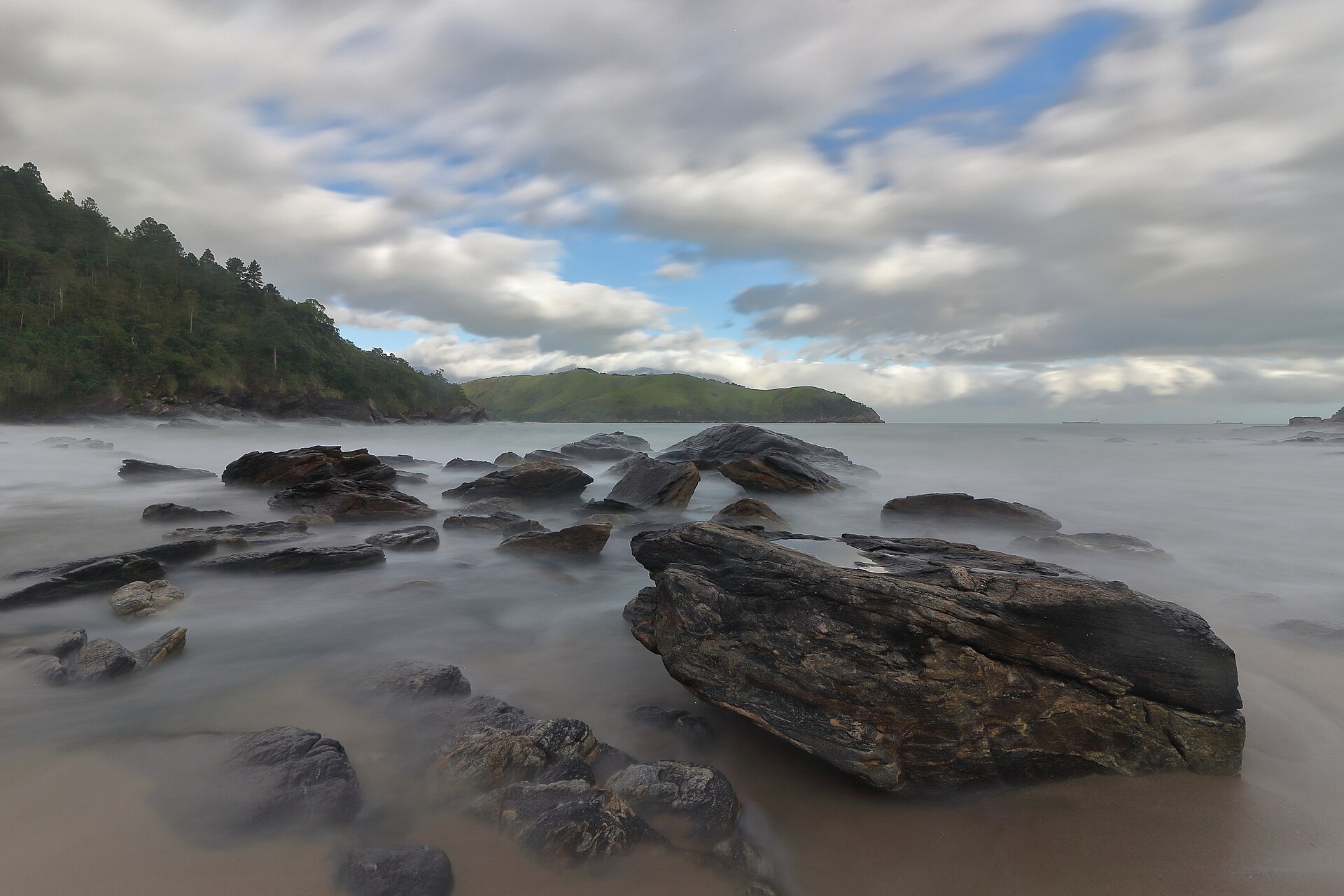 Imagem de referência de Área de Relevante Interesse Ecológico de São Sebastião, descrito nos dados abertos como área de Relevante Interesse Ecológico de São Sebastião de nível Estadual, localizado (a) em Caraguatatuba (SP), Ilhabela (SP), São Sebastião (SP), Ubatuba (SP)