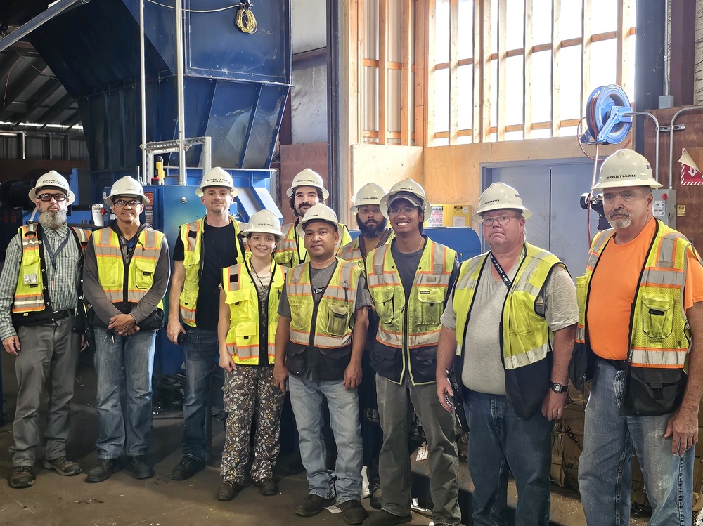 Imagem relacionada à notícia: Equipe noroeste da NAVFAC reconhecida para resposta rápida ao fogo