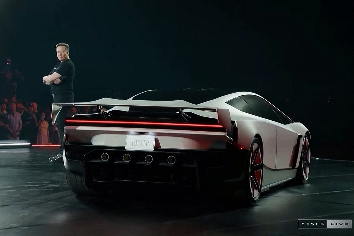 O Roadster da Tesla está aberto para reservas nos Emirados Árabes Unidos. Adivinhe o preço?