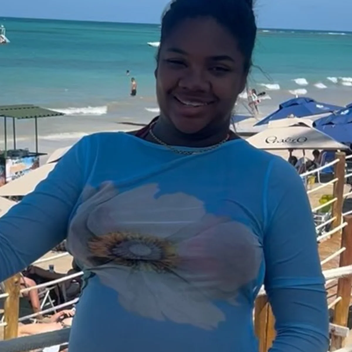 Raquel Brito revela por que não pretende mostrar o rosto do filho