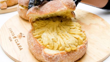 En la categoría de pan de muerto relleno hubo opciones con nata, guayaba y hasta queso mascarpone