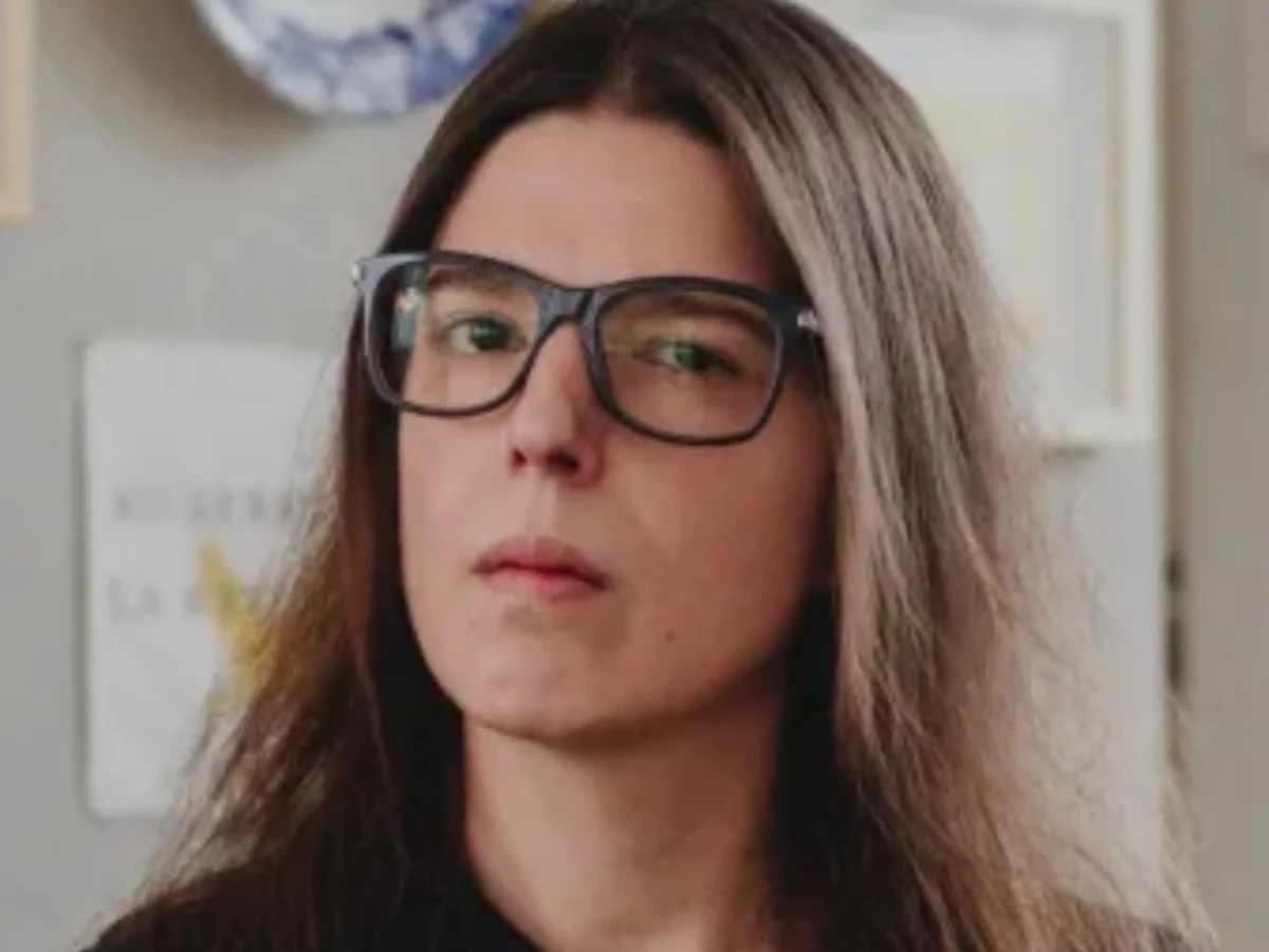 Morre Camila Kfouri, filha do jornalista Juca Kfouri, aos 48 anos