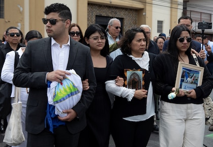 A investigação sobre o assassinato de Roberto Samcam fica arquivada sem que a Costa Rica consiga identificar quem ordenou o crime