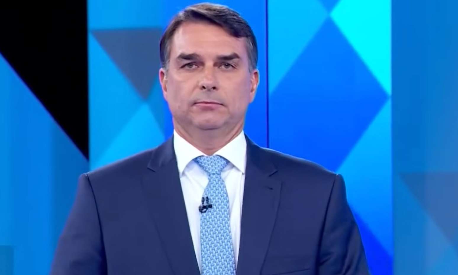 Flávio durante debate da TV Globo