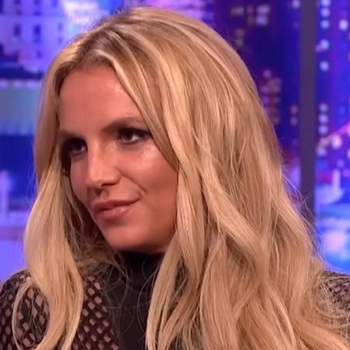 De lingerie, Britney Spears desabafa sobre período sob tutela do pai