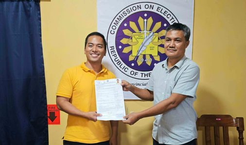 Luis Abad se candidata ao cargo de deputado provincial de Batanes nas eleições especiais.