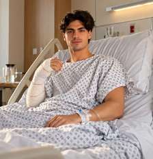 Fermín Aldeguer se recuperando após queda. Foto: Imagem Destacada: Divulgação/Gerada por Inteligência Artificial / Woo! Magazine
