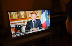 Macron promet fermeté et « transparence » sur le dispositif sécuritaire