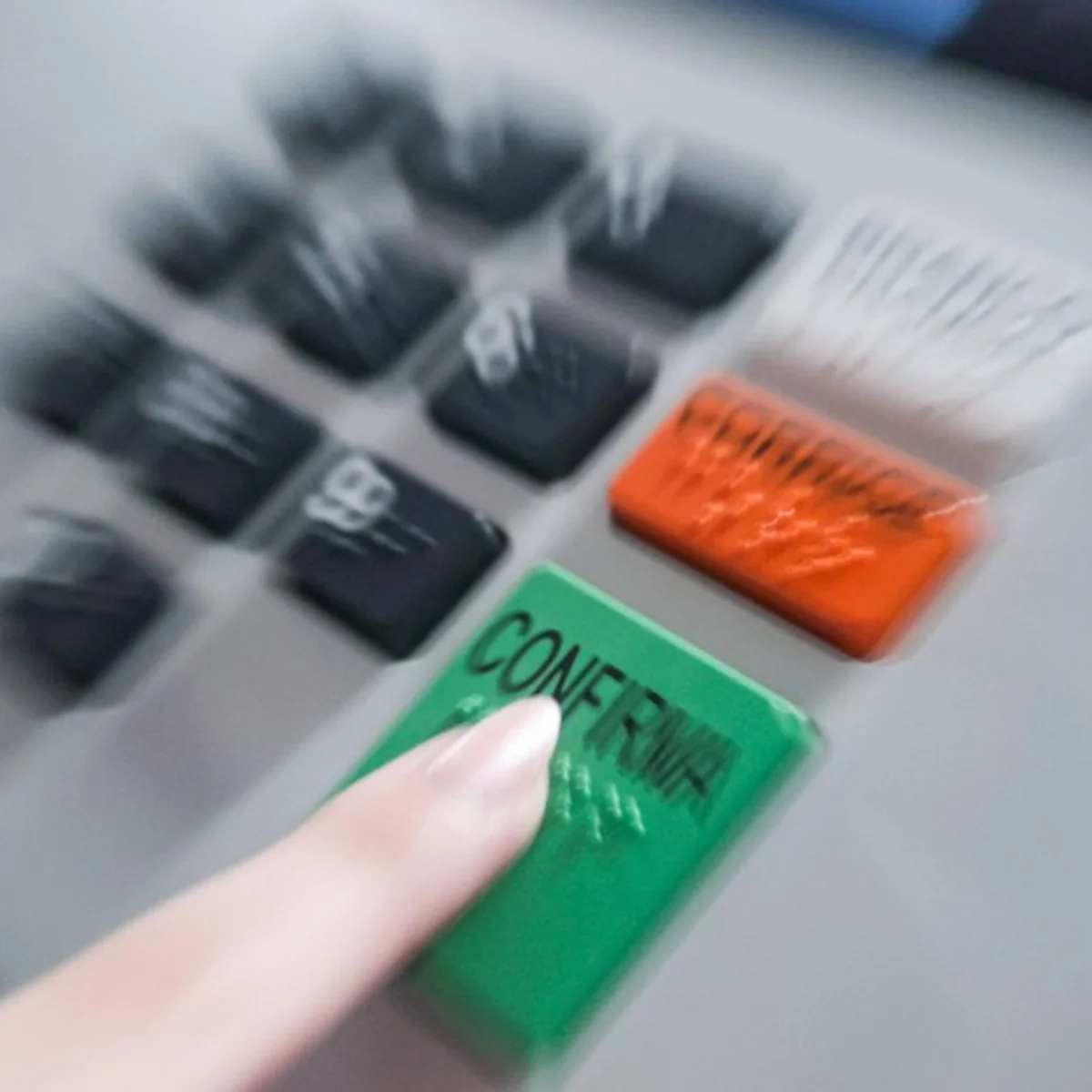 Após restaurante do DF impedir equipe de votar, MPT faz nova orientação