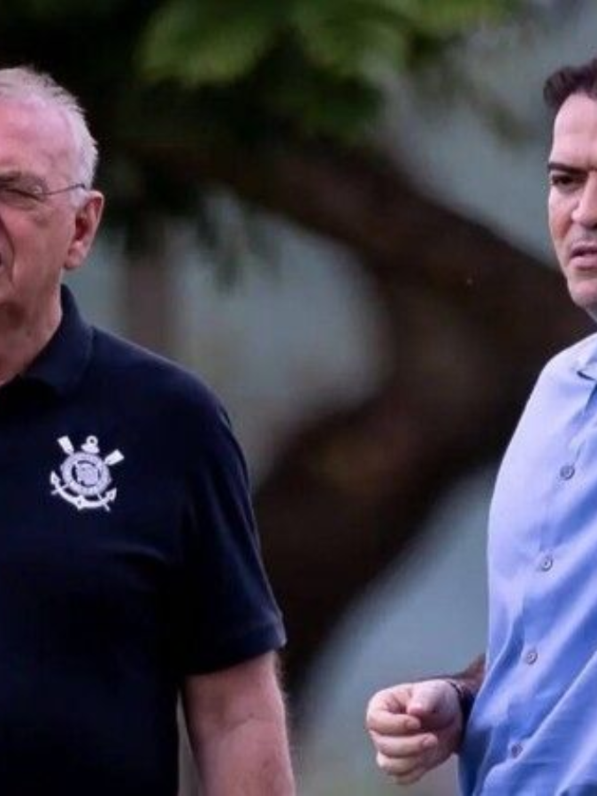 Por que o Corinthians ainda não anunciou o novo técnico?
