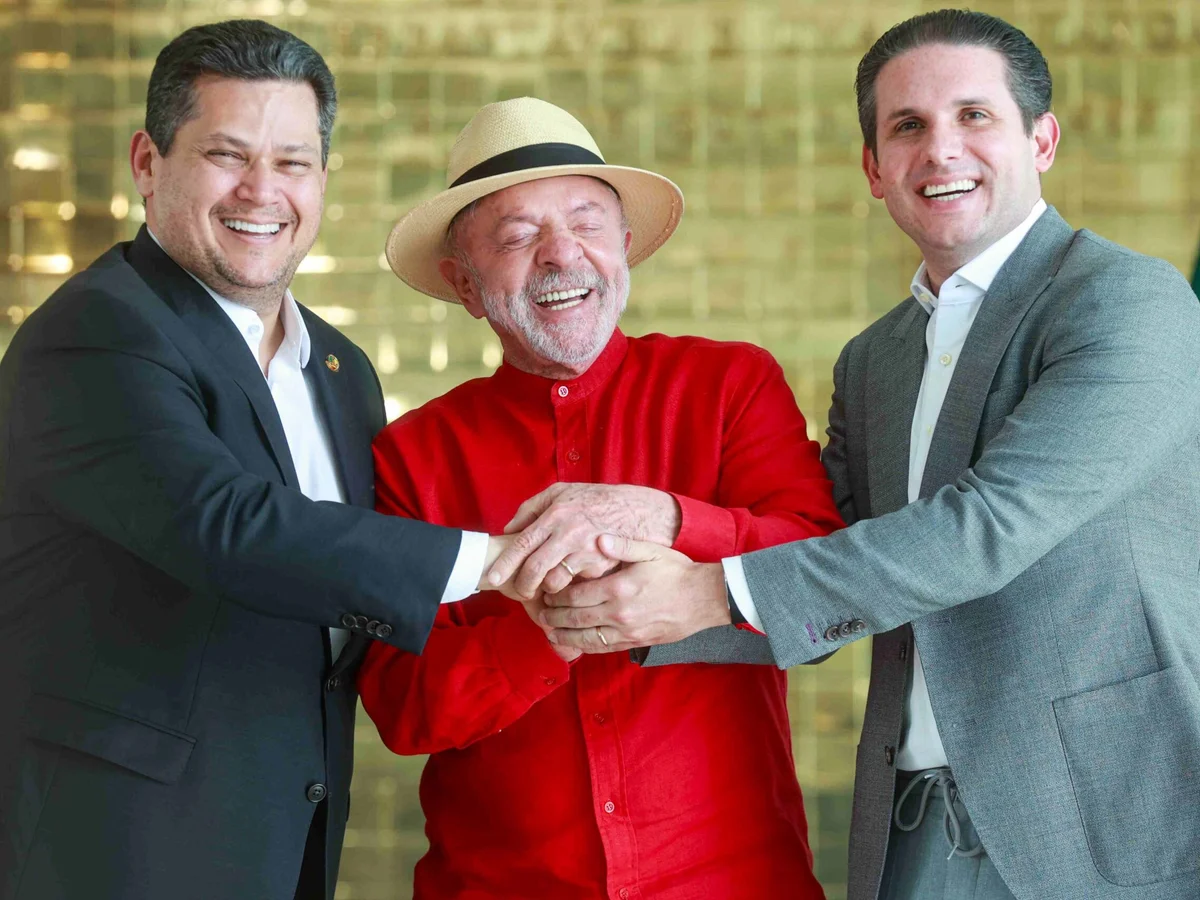 Após reeleição, Lula recebe Alcolumbre e Motta no Palácio da Alvorada