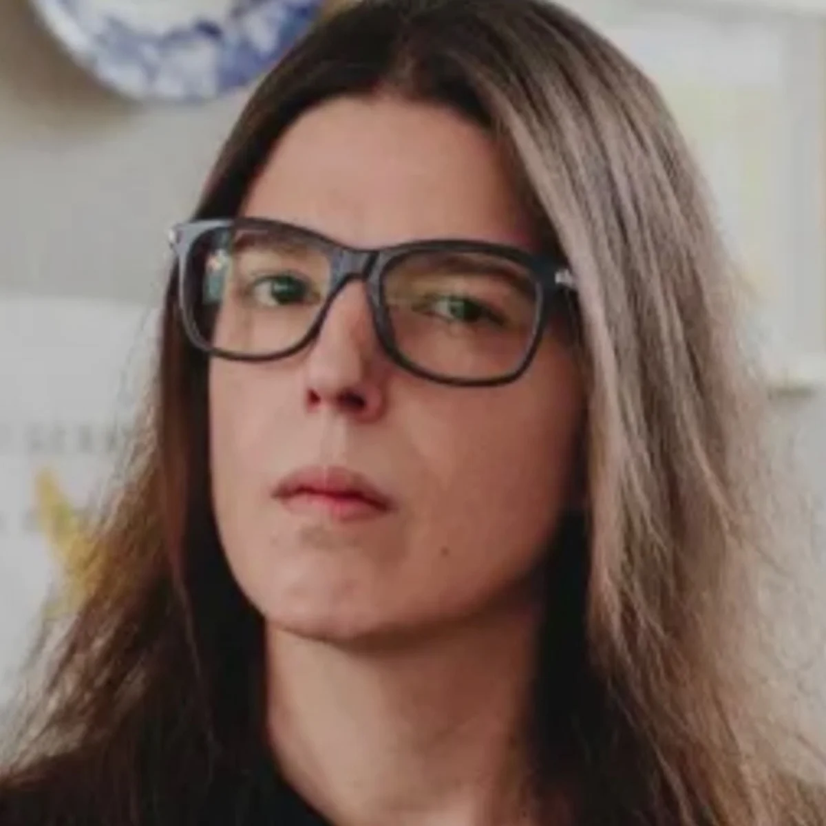 Morre Camila Kfouri, filha do jornalista Juca Kfouri, aos 48 anos