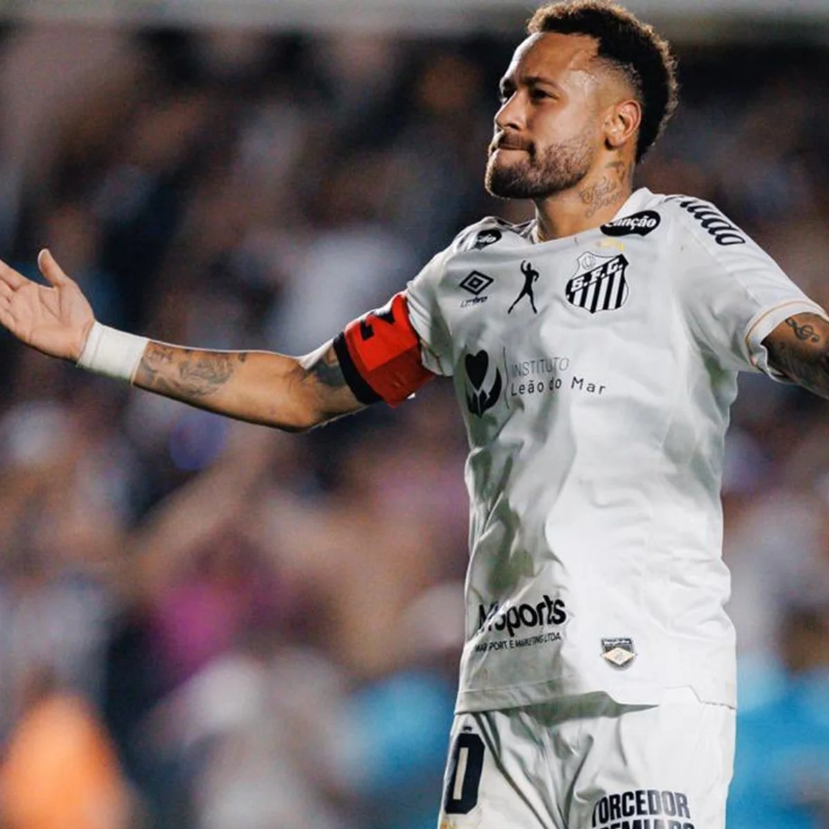 Cuca exalta jogo de Neymar e celebra momento do Santos: "Fico muito feliz"