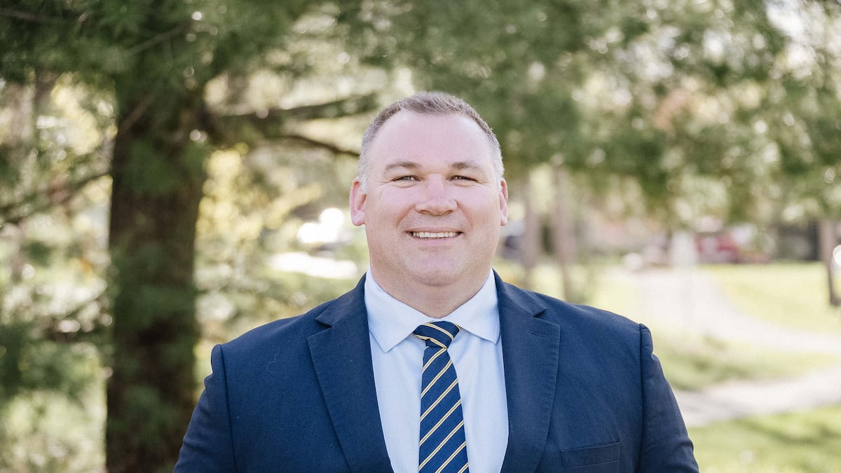 Alex Nuttall re-elected mayor of Barrie in landslide vote