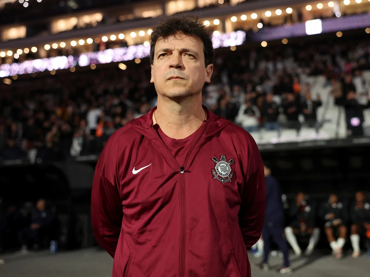 Após sequência de derrotas, Fernando Diniz é demitido do Corinthians