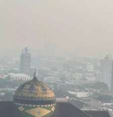 Queimadas espalham fumaça por Manaus Foto: Reprodução/Redes Sociais