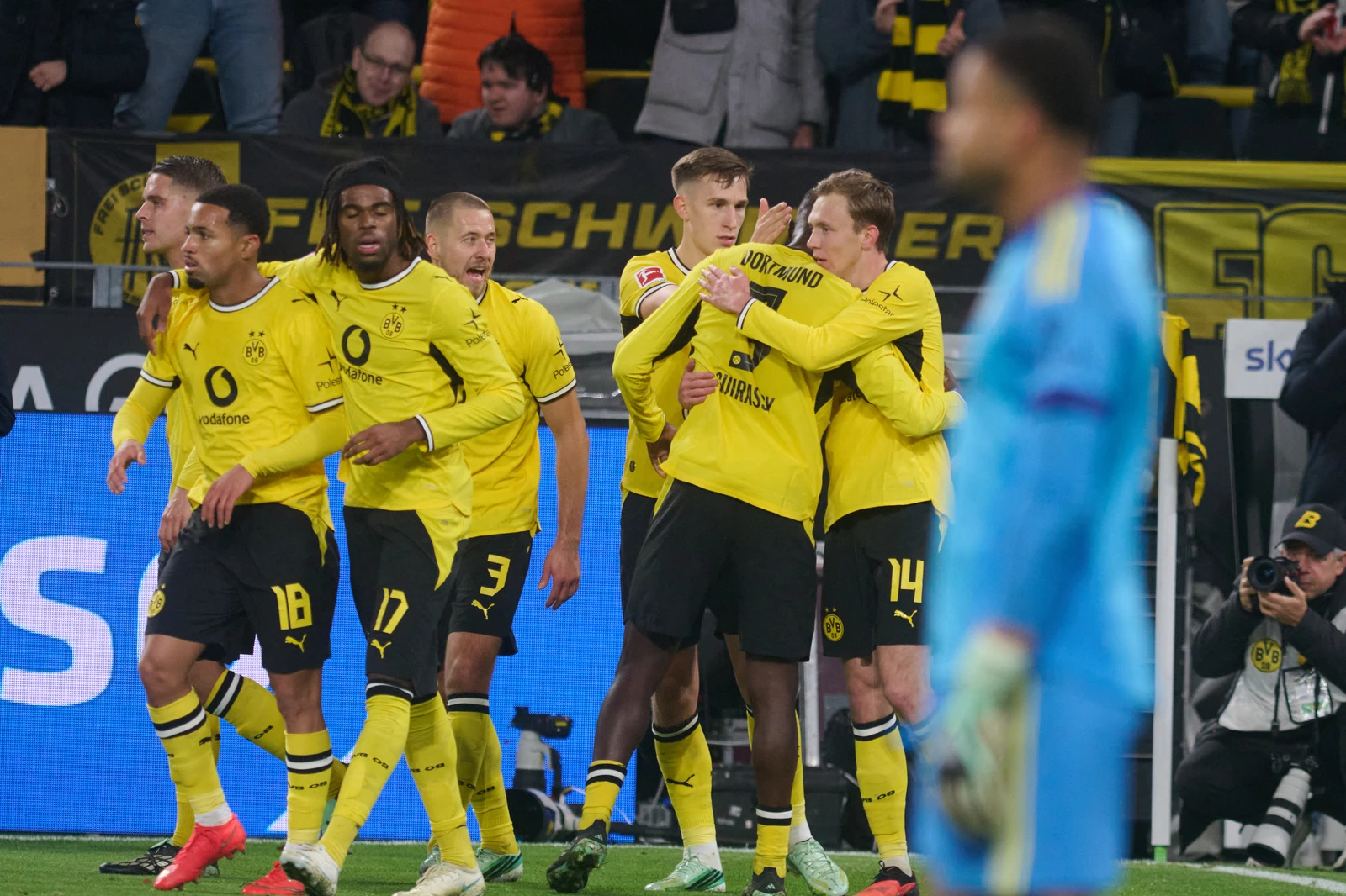 'Estrela guia' Fuellkrug marca dois gols para o Bremen, Leipzig vence