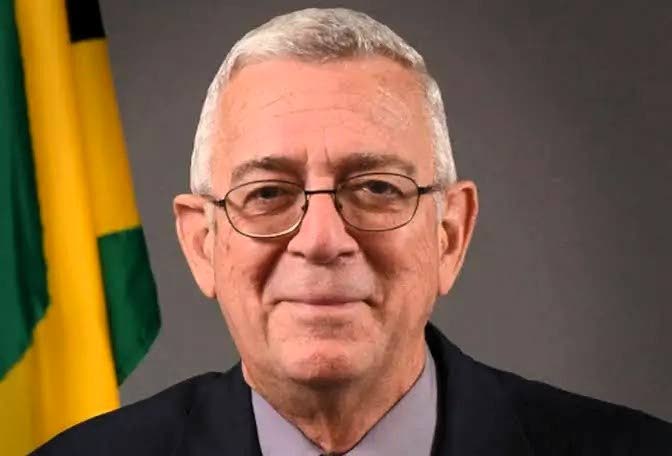 Imagem da matéria: Ronald Thwaites | Uma bússola moral clara