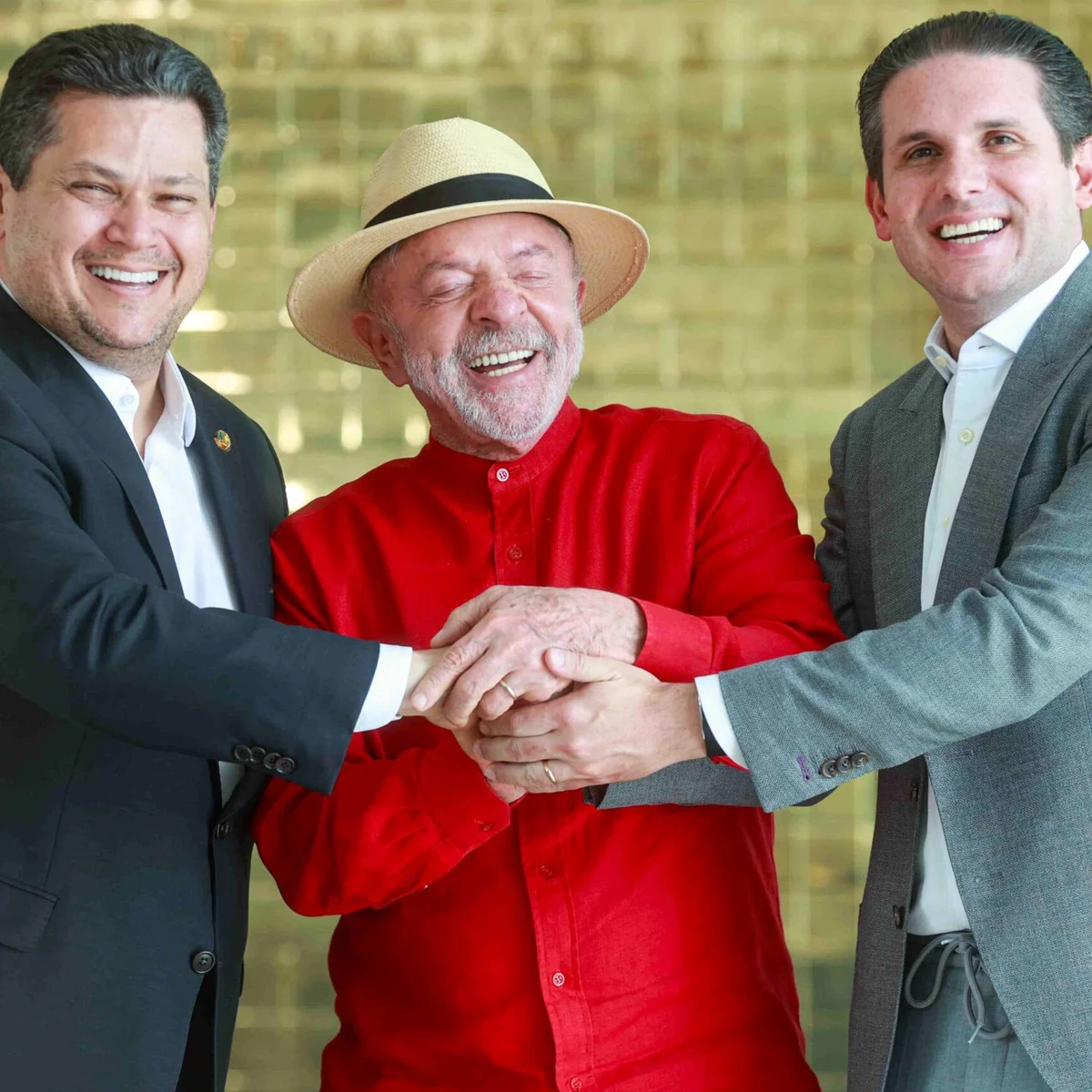 Após reeleição, Lula recebe Alcolumbre e Motta no Palácio da Alvorada