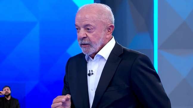 De Ilha de Richarlison a Bolsa Família: 9 pontos do debate entre Lula e Flávio na Globo