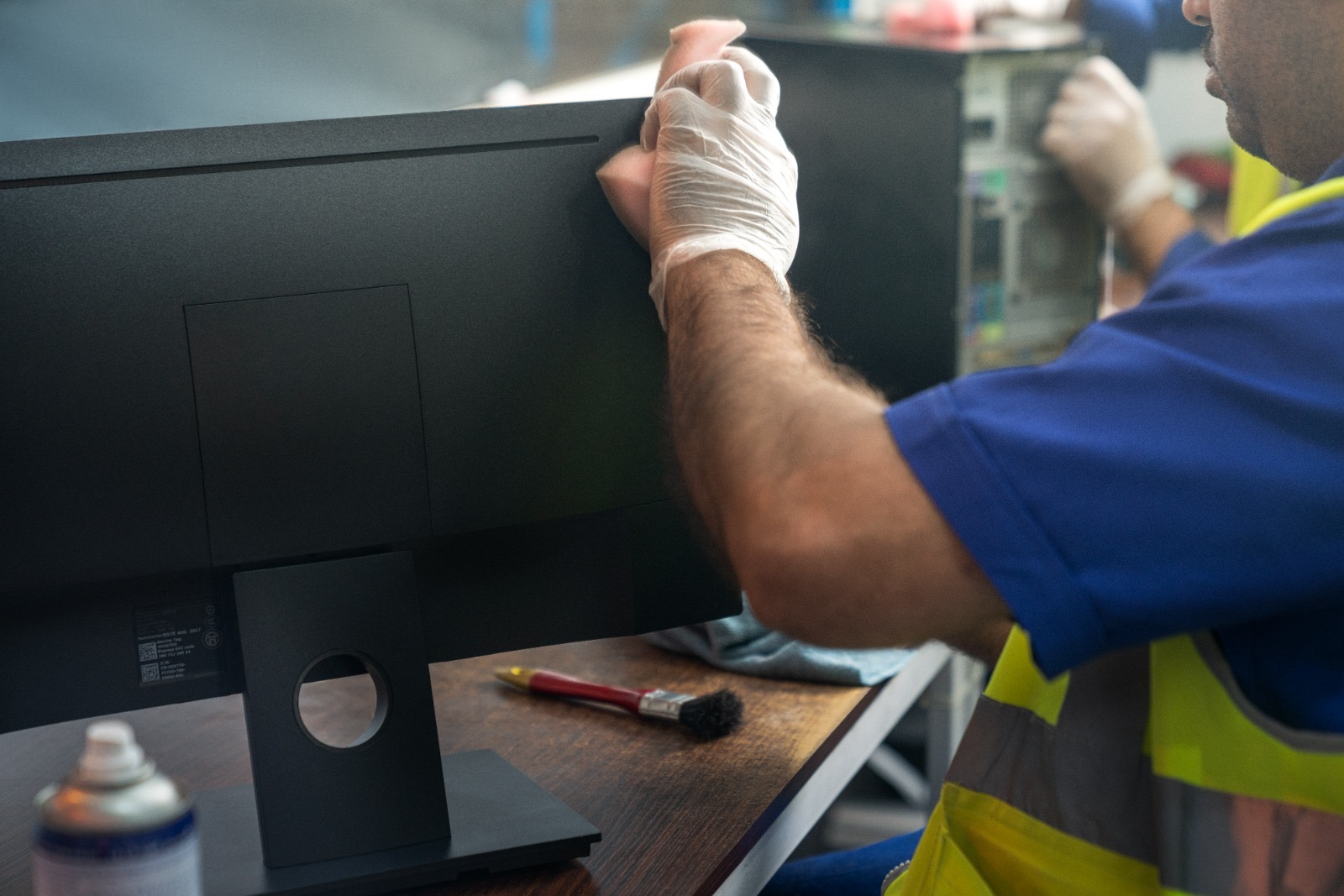 Iniciativa juvenil da Arábia Saudita visa combater resíduos eletrônicos