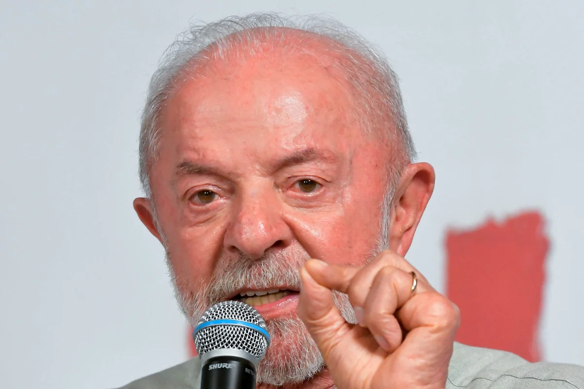 Campanha de Lula alega uso enviesado da IA e aciona TSE contra a Meta