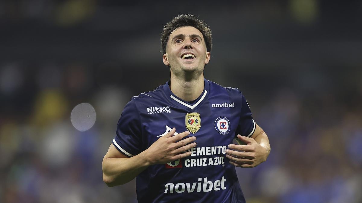 Último momento! José Paradela, baja de Cruz Azul para enfrentar a Pumas